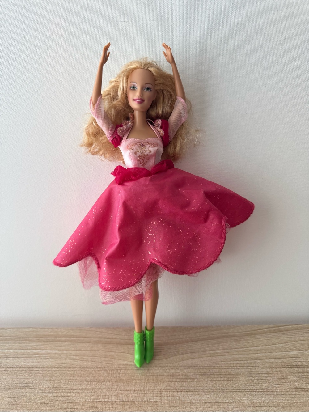 Barbie 12 Dancing Princesses Genevieve 2006 Working Twirl Doll Vintage